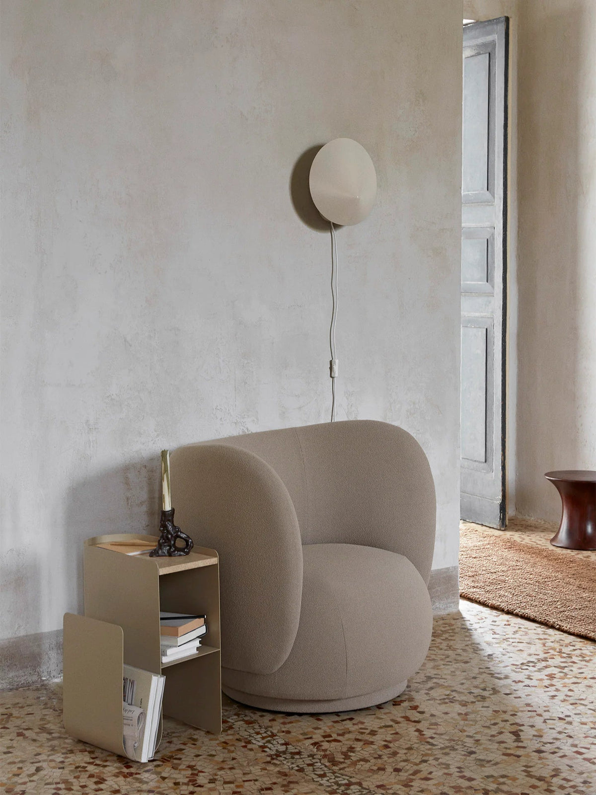 Table d’appoint Vault de Trine Andersen Ø 40,2 - Ferm Living-Cashmere-The Woods Gallery