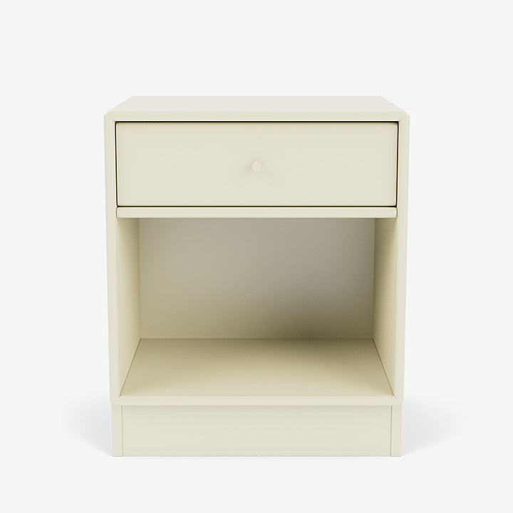 Table de chevet Dream par Peter J. Lassen - Montana-150 Vanilla-Plinthe h 7cm-The Woods Gallery
