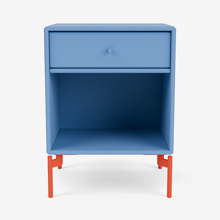 Table de chevet Dream par Peter J. Lassen - Montana-154 Azure-Pieds h 12.6cm-The Woods Gallery