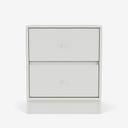 Table de chevet Drift par Peter J. Lassen - Montana-09 Nordic-Plinthe h 7cm-The Woods Gallery