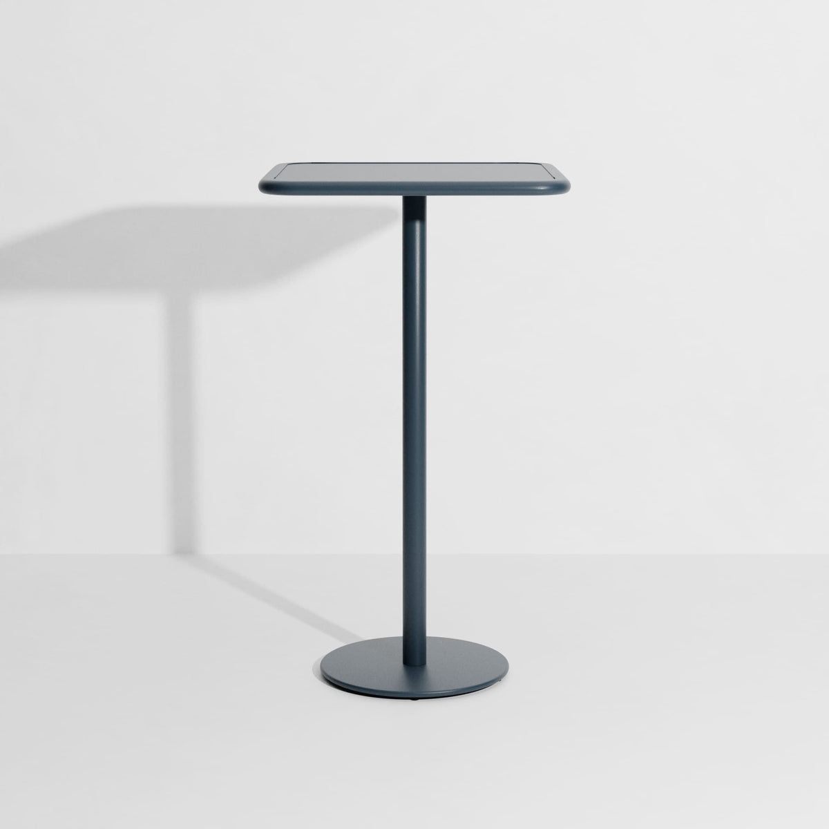 Table haute carrée Week-End 60 × 60 de Studio Brichet-Ziegler - Petite Friture-Gris Bleu-The Woods Gallery