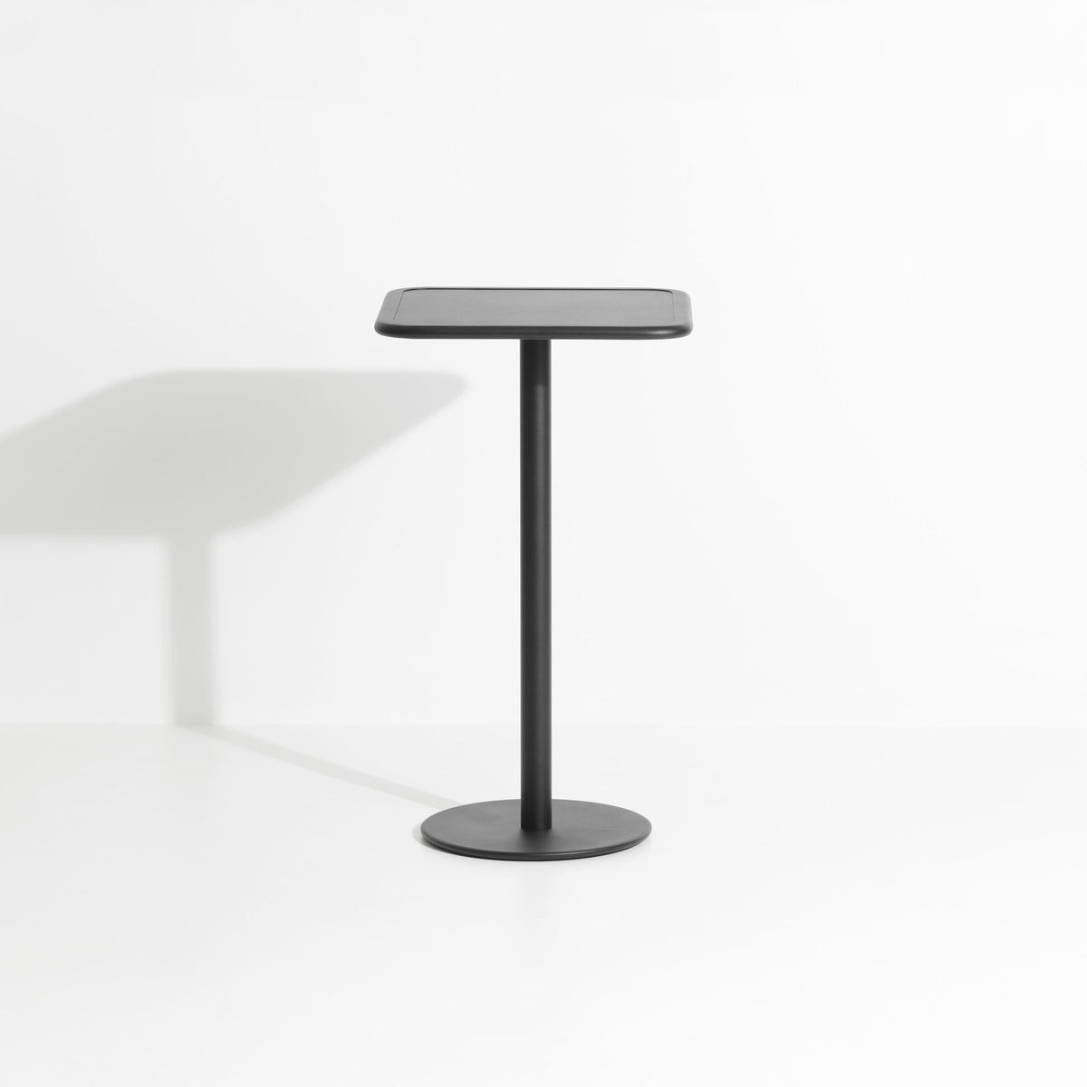 Table haute carrée Week-End 60 × 60 de Studio Brichet-Ziegler - Petite Friture-Noir-The Woods Gallery
