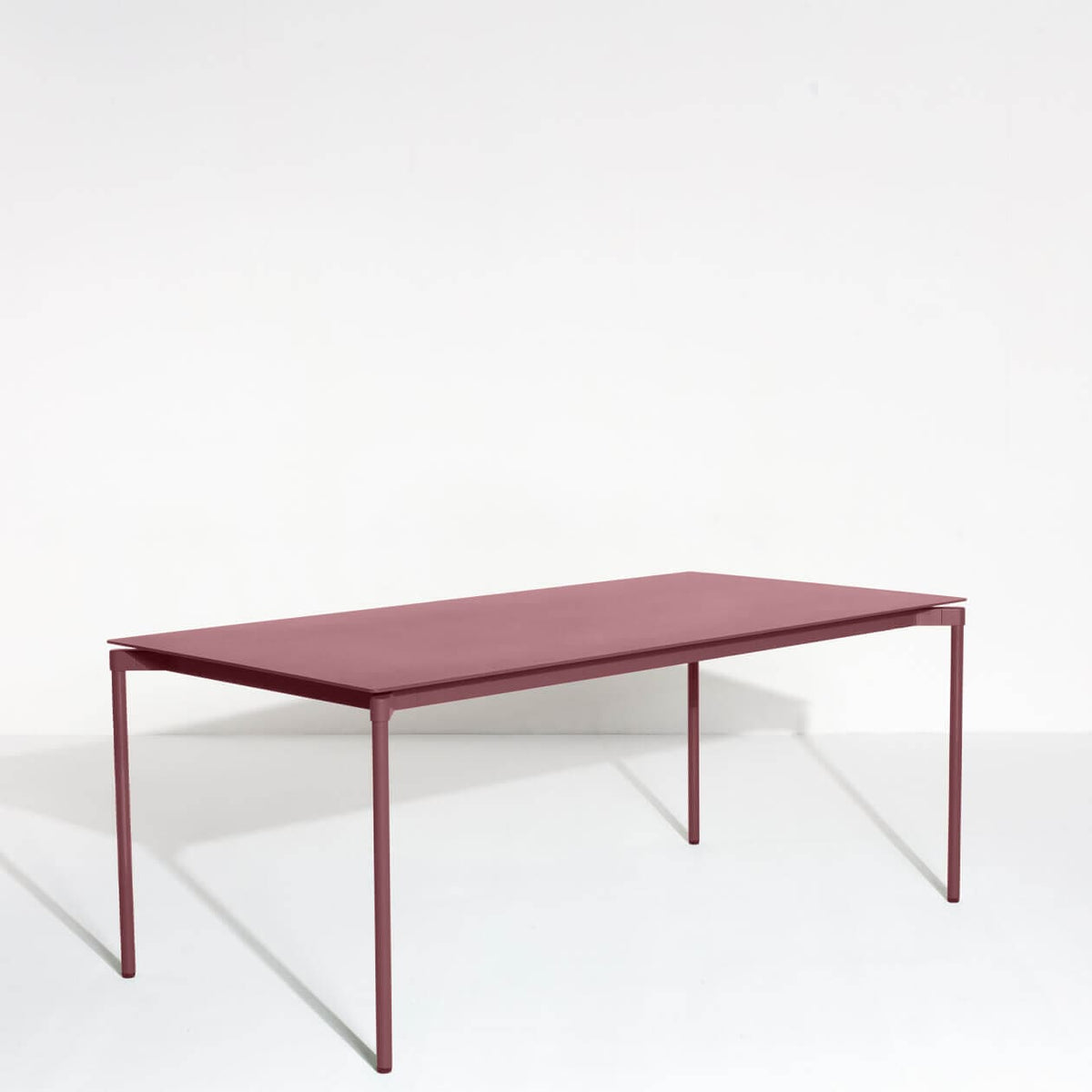 Table rectangulaire L 180 Fromme de Tom Chung - Petite Friture-Rouge-Brun-The Woods Gallery