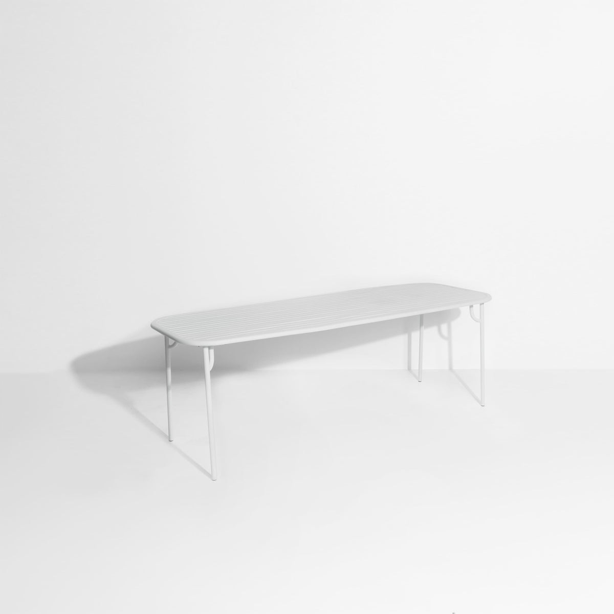 Table rectangulaire Large Week-End L 220 de Studio Brichet-Ziegler - Petite Friture-Gris perle-À lattes-The Woods Gallery