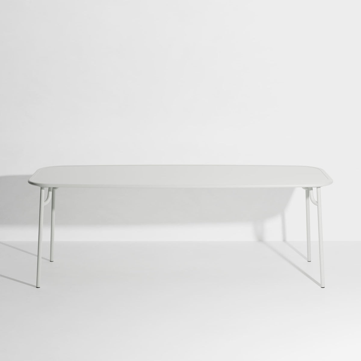 Table rectangulaire Large Week-End L 220 de Studio Brichet-Ziegler - Petite Friture-Gris perle-Plein-The Woods Gallery