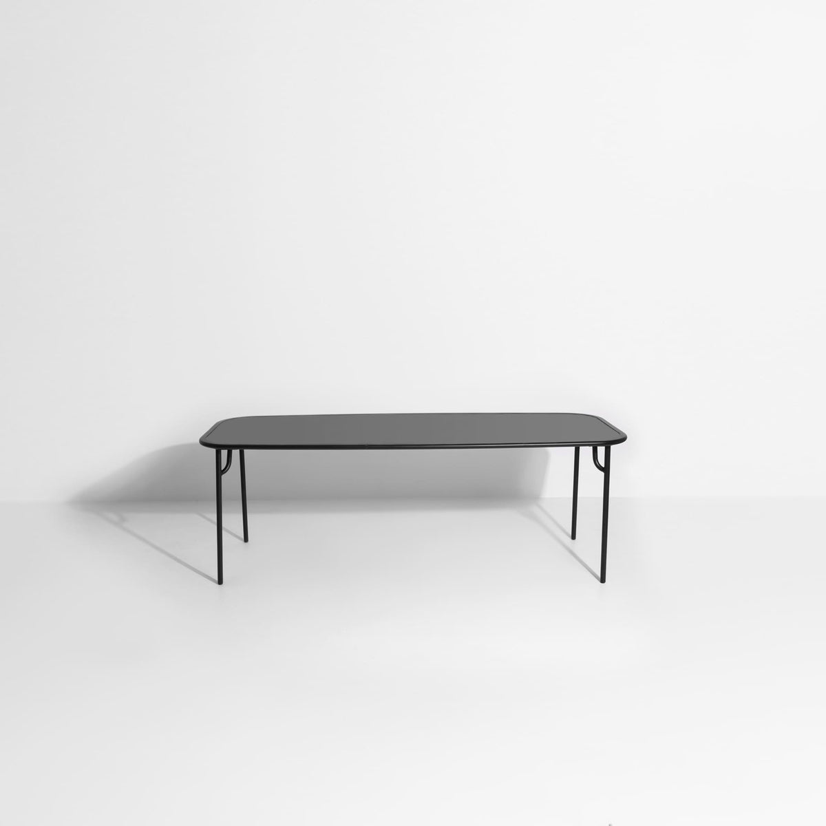Table rectangulaire Large Week-End L 220 de Studio Brichet-Ziegler - Petite Friture-Noir-Plein-The Woods Gallery