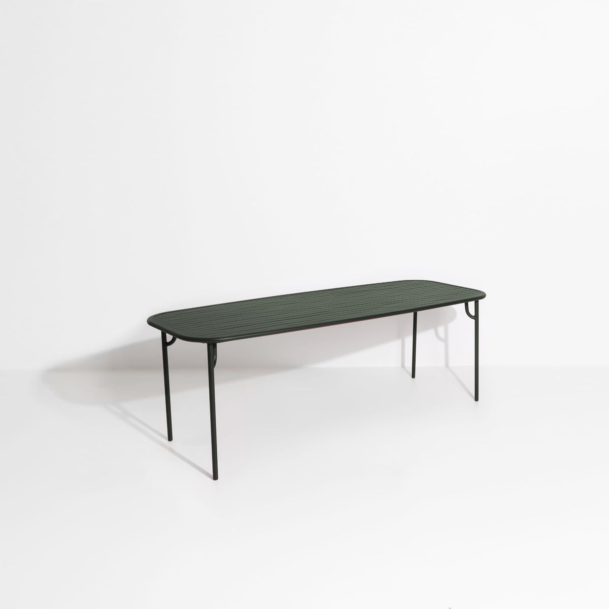 Table rectangulaire Large Week-End L 220 de Studio Brichet-Ziegler - Petite Friture-Vert bouteille-À lattes-The Woods Gallery