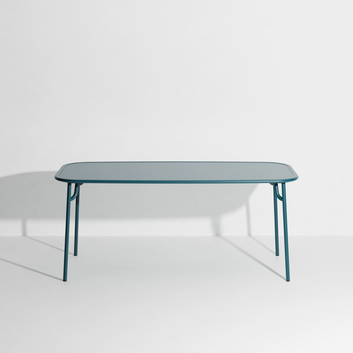 Table rectangulaire Médium Week-End L 180 de Studio Brichet-Ziegler - Petite Friture-Bleu Océan-Plein-The Woods Gallery