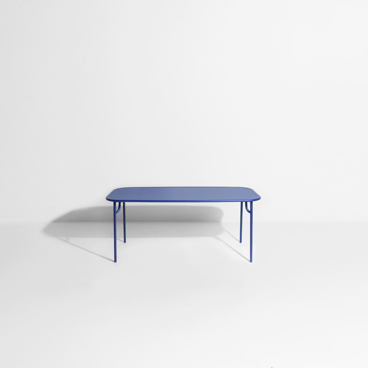 Table rectangulaire Médium Week-End L 180 de Studio Brichet-Ziegler - Petite Friture-Bleu-Plein-The Woods Gallery