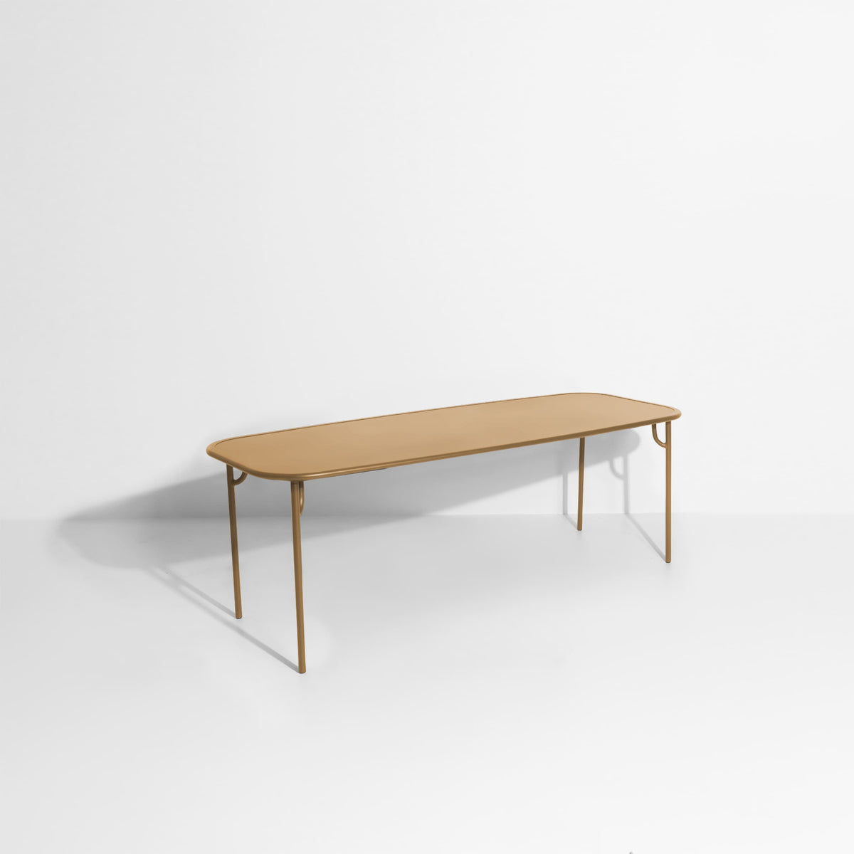 Table rectangulaire Médium Week-End L 180 de Studio Brichet-Ziegler - Petite Friture-Or-Plein-The Woods Gallery
