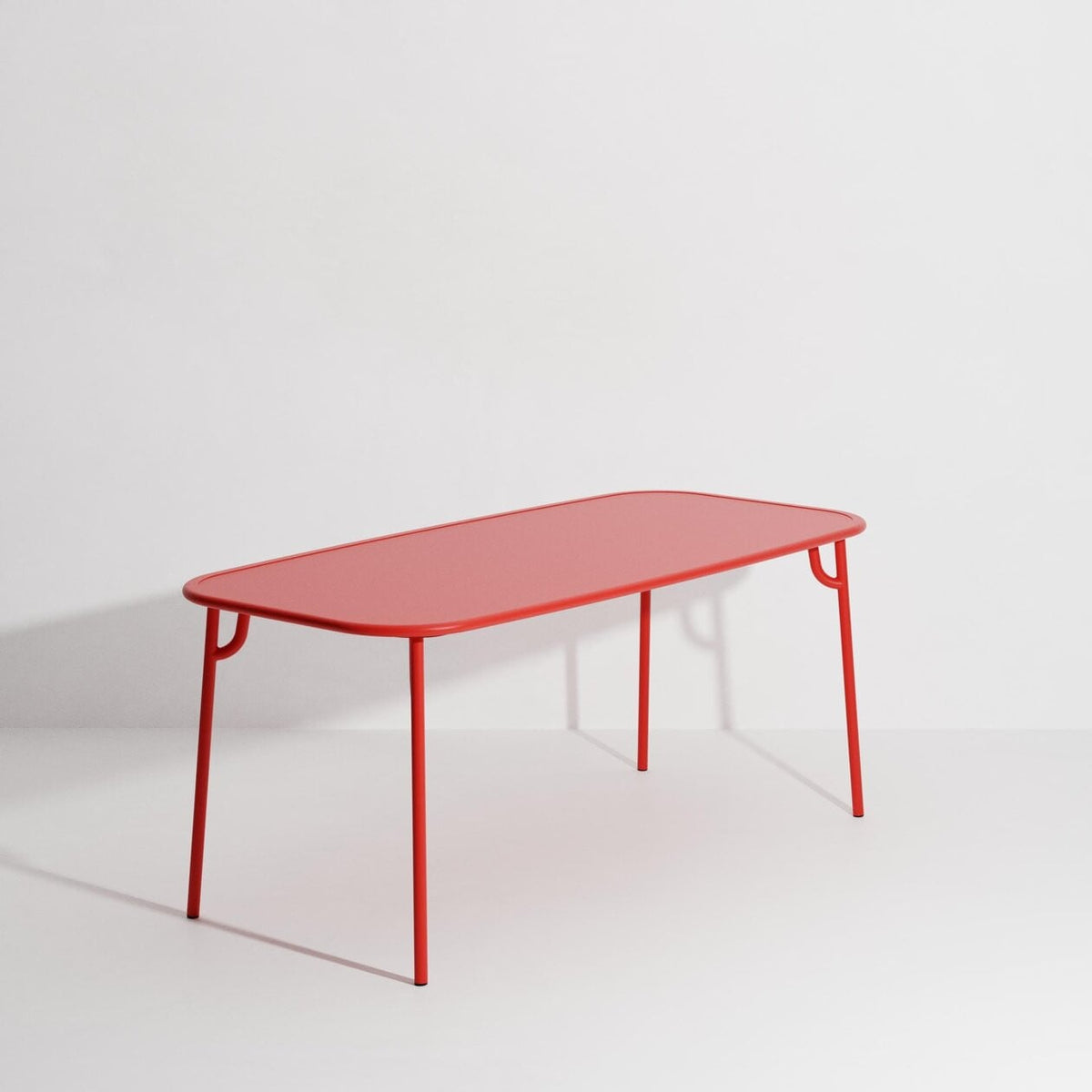 Table rectangulaire Médium Week-End L 180 de Studio Brichet-Ziegler - Petite Friture-Rouge-Plein-The Woods Gallery