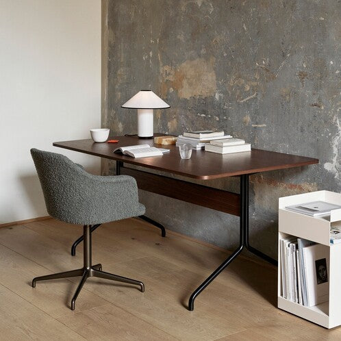 Table rectangulaire Pavilion AV18 L 160 cm de Anderssen &amp; Voll - &amp;Tradition-Noyer / Chromé-The Woods Gallery