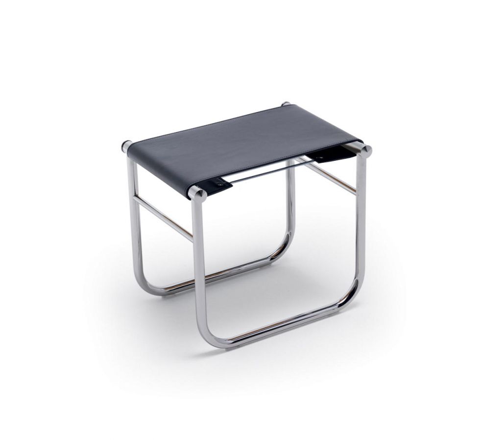 Tabouret "9" en cuir de Charlotte Perriand - Cassina-Noir-The Woods Gallery