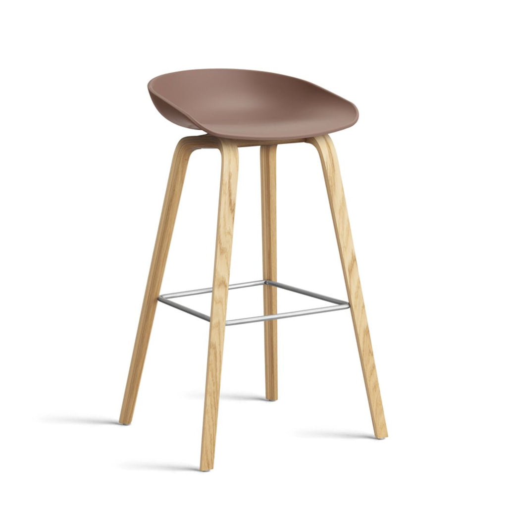 Tabouret About a stool AAS 32 par Hee Welling - Hay-Noyer-2-Bordeaux-The Woods Gallery