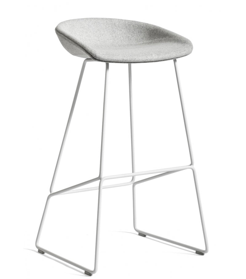 Tabouret About a stool AAS 39 par Hee Welling - Hay-Pieds blanc-1-Beige-The Woods Gallery