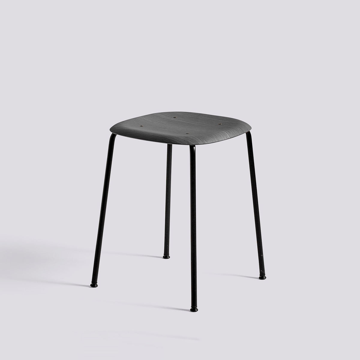 Tabouret Soft Edge 70 de Iskos-Berlin - Hay-Placage de chêne laqué Soft black, assise — Acier thermolaqué noir, piètement 4 pieds-The Woods Gallery