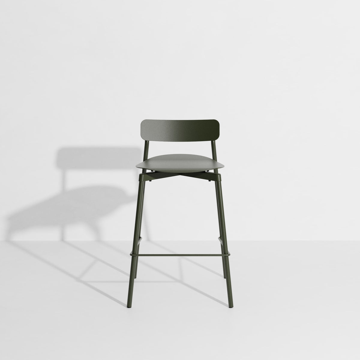 Tabouret de bar Fromme 65 cm de Tom Chung - Petite Friture-Vert bouteille-The Woods Gallery