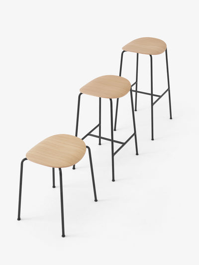 Tabouret de bar Pavilion AV38 d'Anderssen & Voll - &Tradition-Chêne laqué-The Woods Gallery