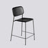 Tabouret de bar avec dossier Soft Edge 90 de Iskos-Berlin - Hay-Placage de chêne laqué noir, assise et dossier — Acier thermolaqué noir, piètement 4 pieds — assise à 65 cm-The Woods Gallery