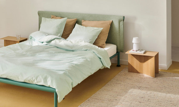 Tapis Crayon Rug - Hay-dans une chambre au linge vert d&