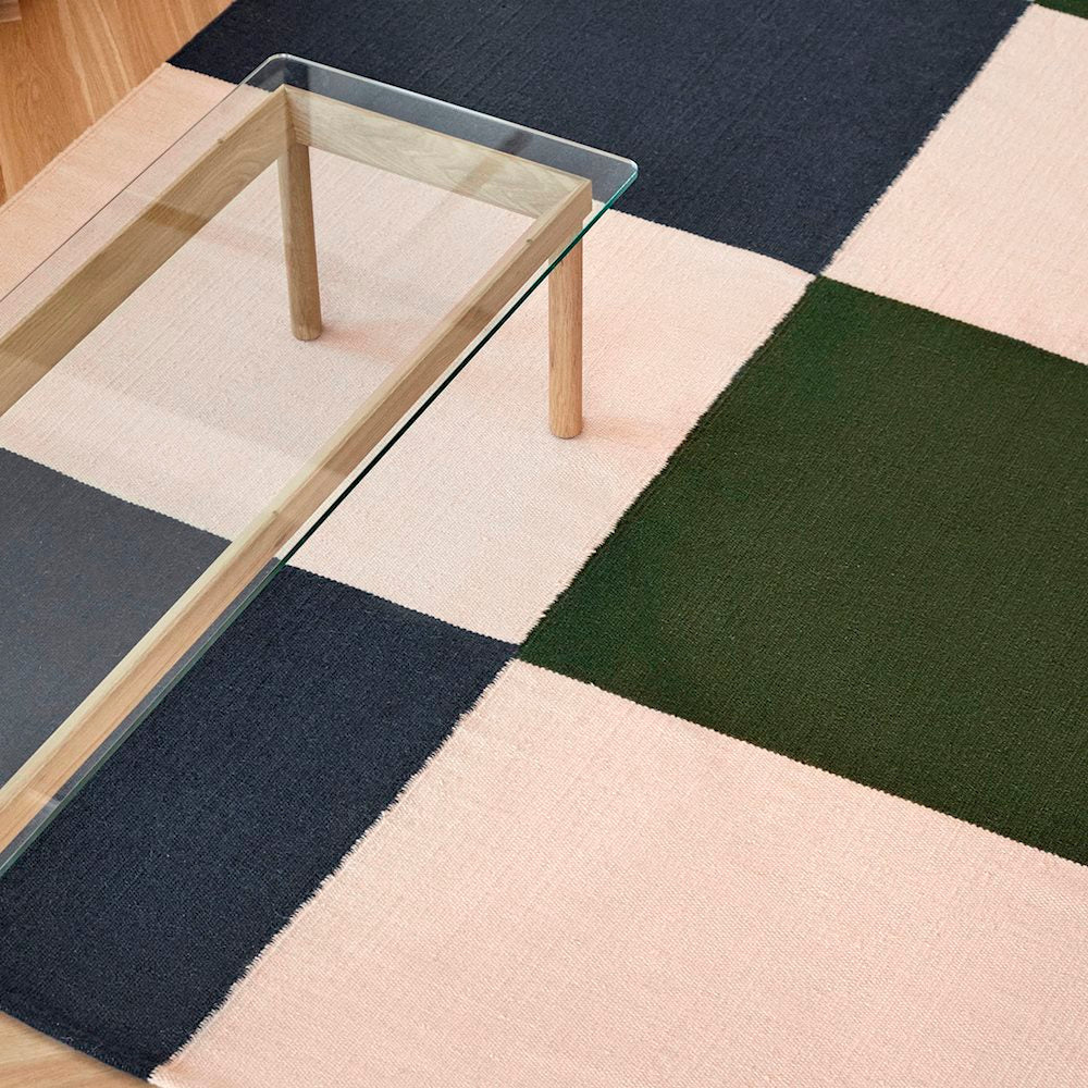 Tapis Ethan Cook Flat Works 170 x 240 cm - Hay-Blanc - Bleu - Vert-The Woods Gallery