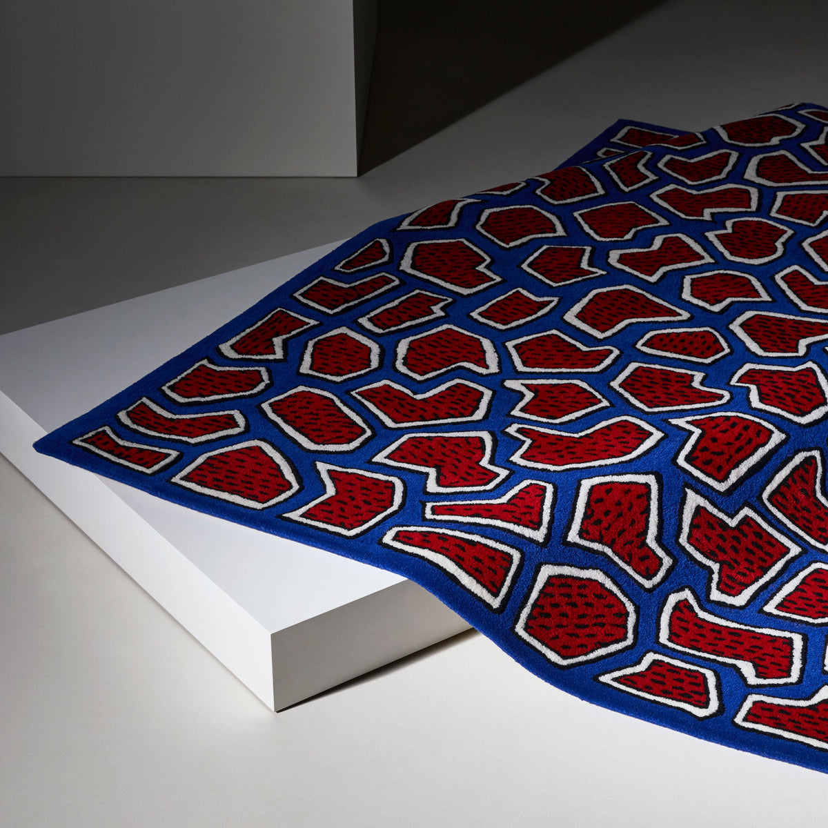 Tapis France de Nathalie du Pasquier - La Chance-The Woods Gallery