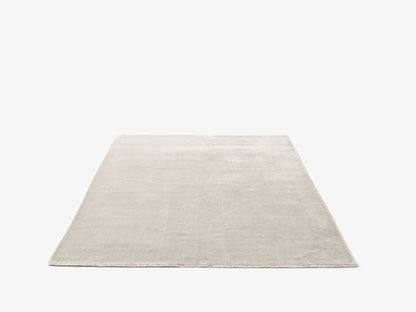 Tapis The Moor AP7 - &amp;Tradition-Beige rosée-The Woods Gallery