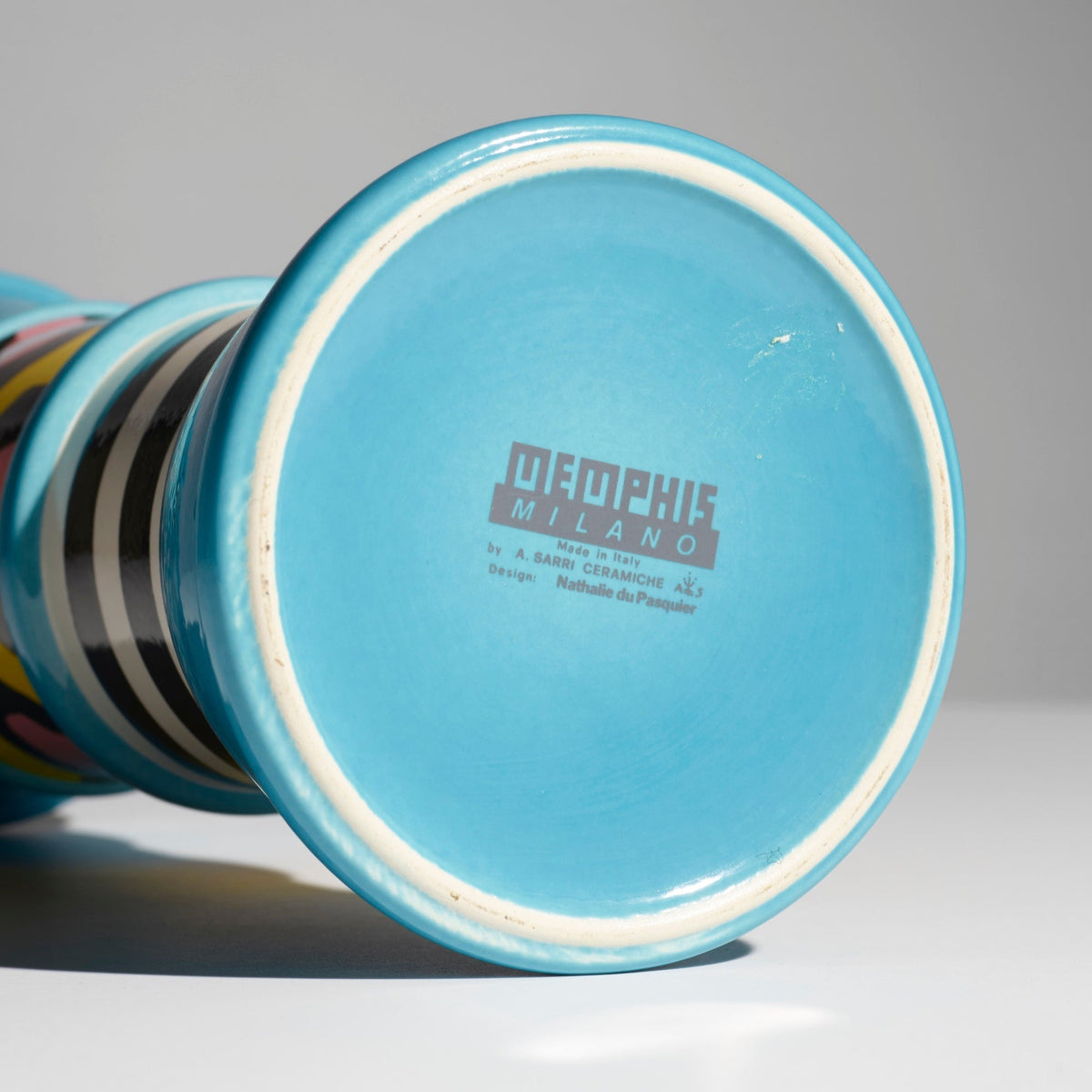 Vase Carrot par Nathalie du Pasquier - Memphis Milano-The Woods Gallery