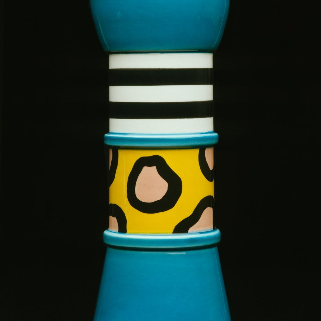 Vase Carrot par Nathalie du Pasquier - Memphis Milano-The Woods Gallery