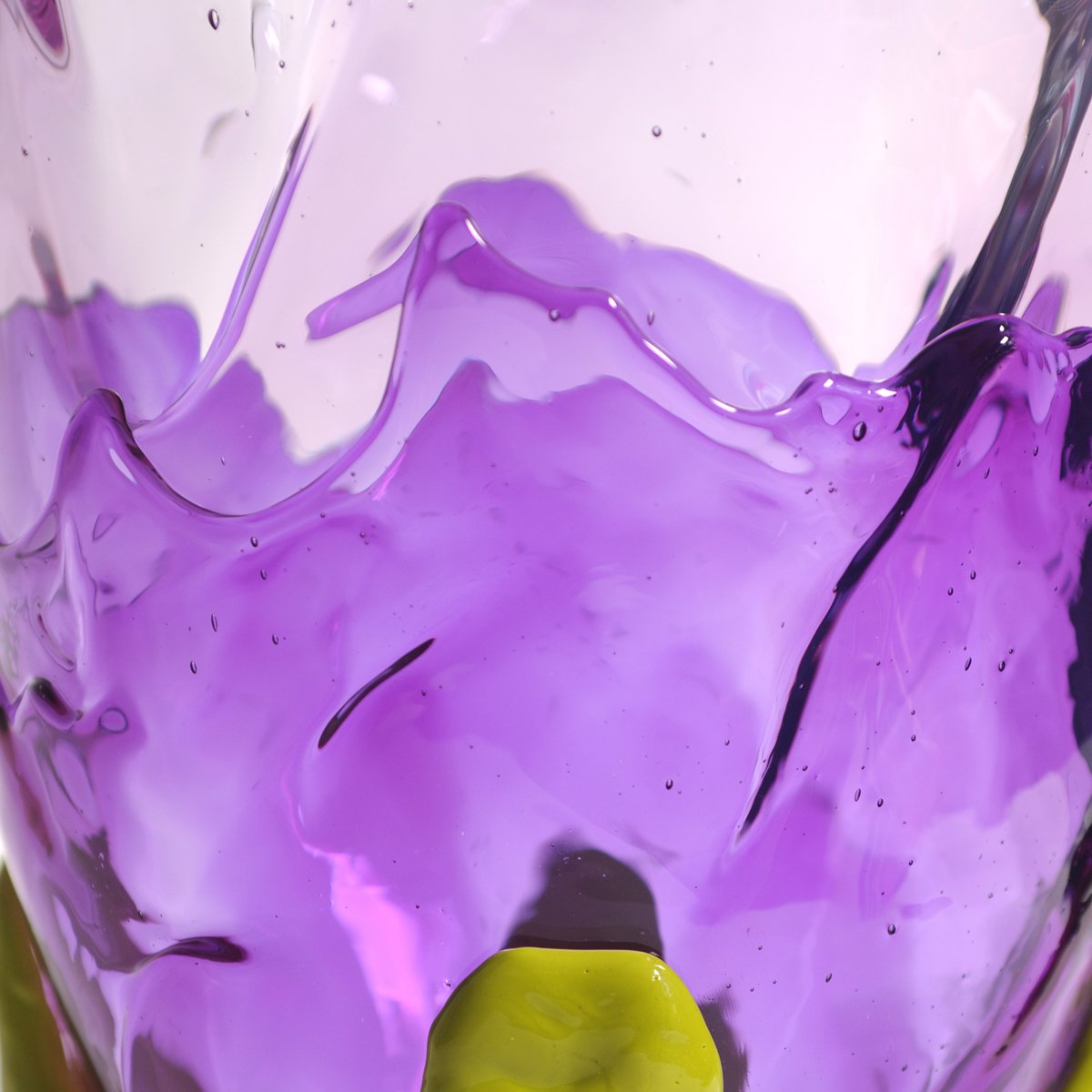Vase Clear Extra Colour - Clear Lilac, Clear Purple And Matt Dust Green par Gaetano Pesce - Fish Design-S-The Woods Gallery