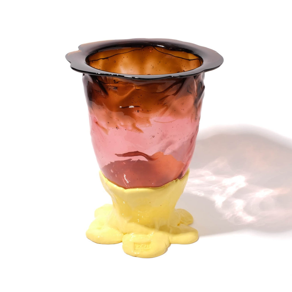 Vase Flower - Clear Brown, Clear Antique Pink And Matt Pastel Yellow par Gaetano Pesce - Fish Design-L-The Woods Gallery