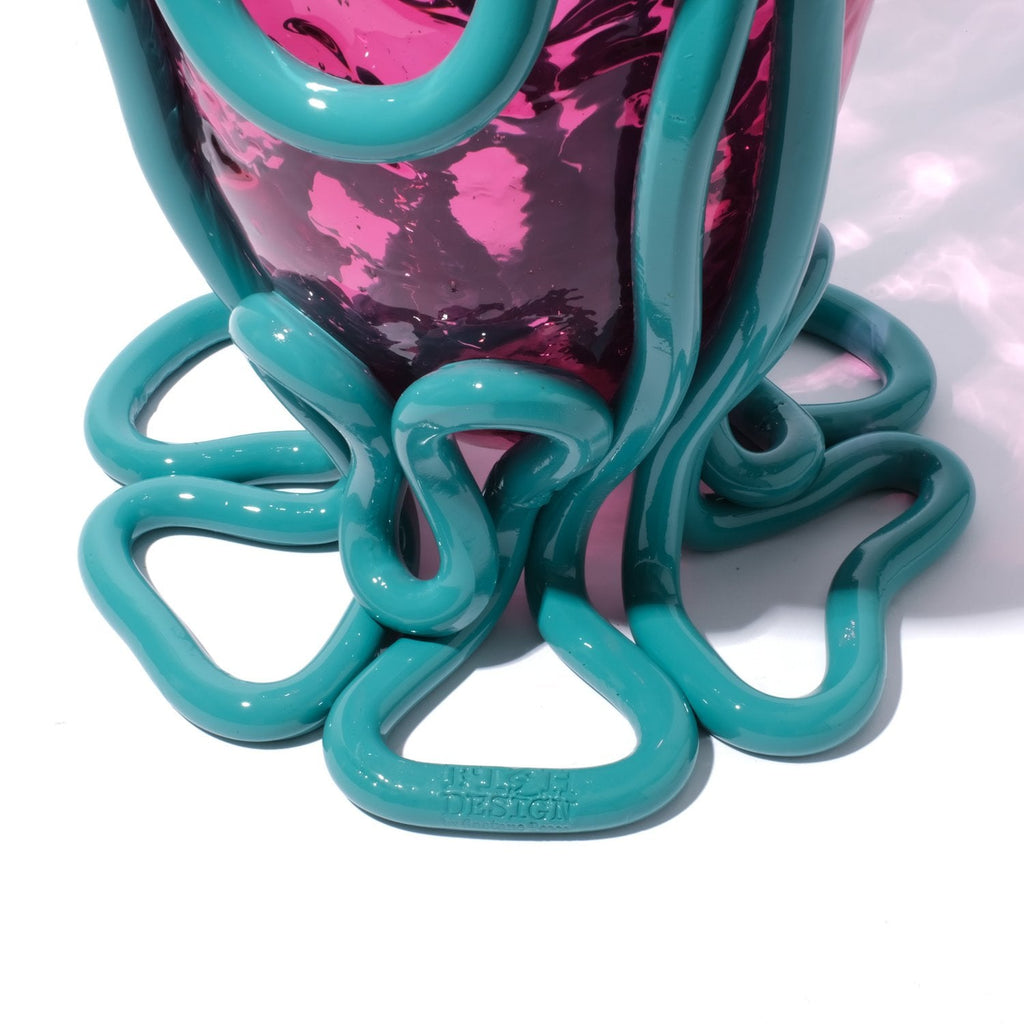 Vase Indian Summer - Clear Light Fuchsia And Matt Ocean par Gaetano Pesce - Fish Design-S-The Woods Gallery