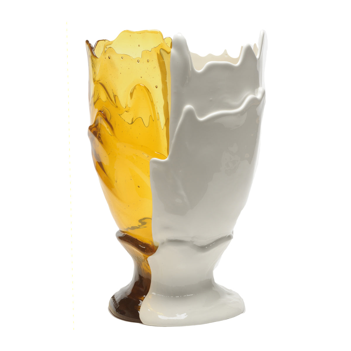 Vase Twins C - Amber, Matt White par Gaetano Pesce - Fish Design-S-The Woods Gallery