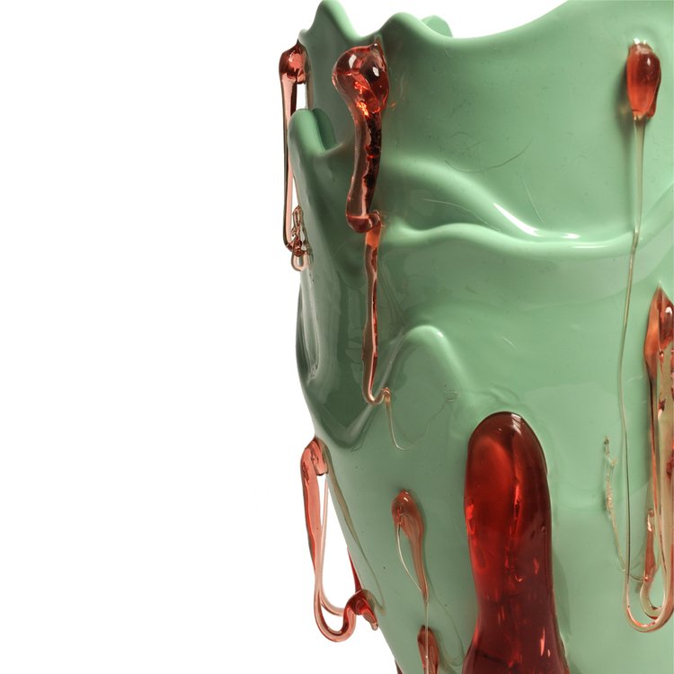 Vase en résine Clear Special Vase - Matt Mint And Light Pink de Gaetano Pesce M - Fish Design-The Woods Gallery