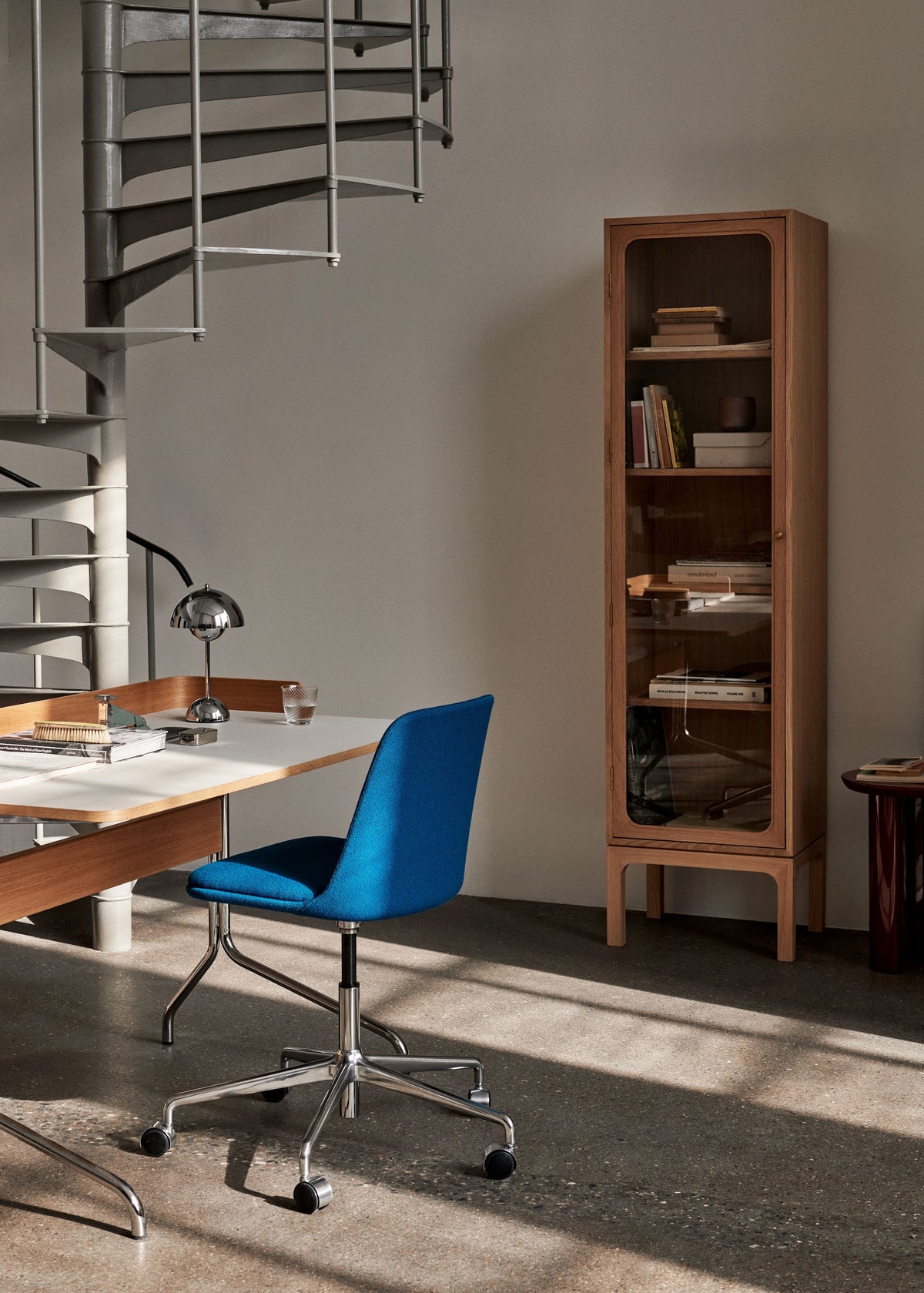 Vitrine Trace SC87 de Space Copenhagen - &amp;Tradition-Chêne naturel-The Woods Gallery