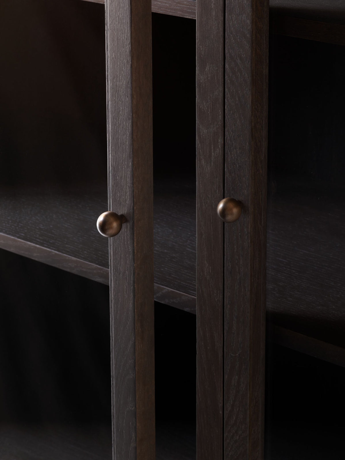 Vitrine Trace SC88 de Space Copenhagen - &amp;Tradition-Chêne naturel-The Woods Gallery