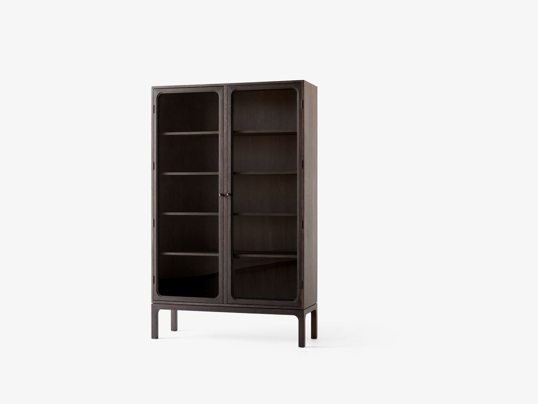Vitrine Trace SC88 de Space Copenhagen - &amp;Tradition-Chêne teinté foncé-The Woods Gallery