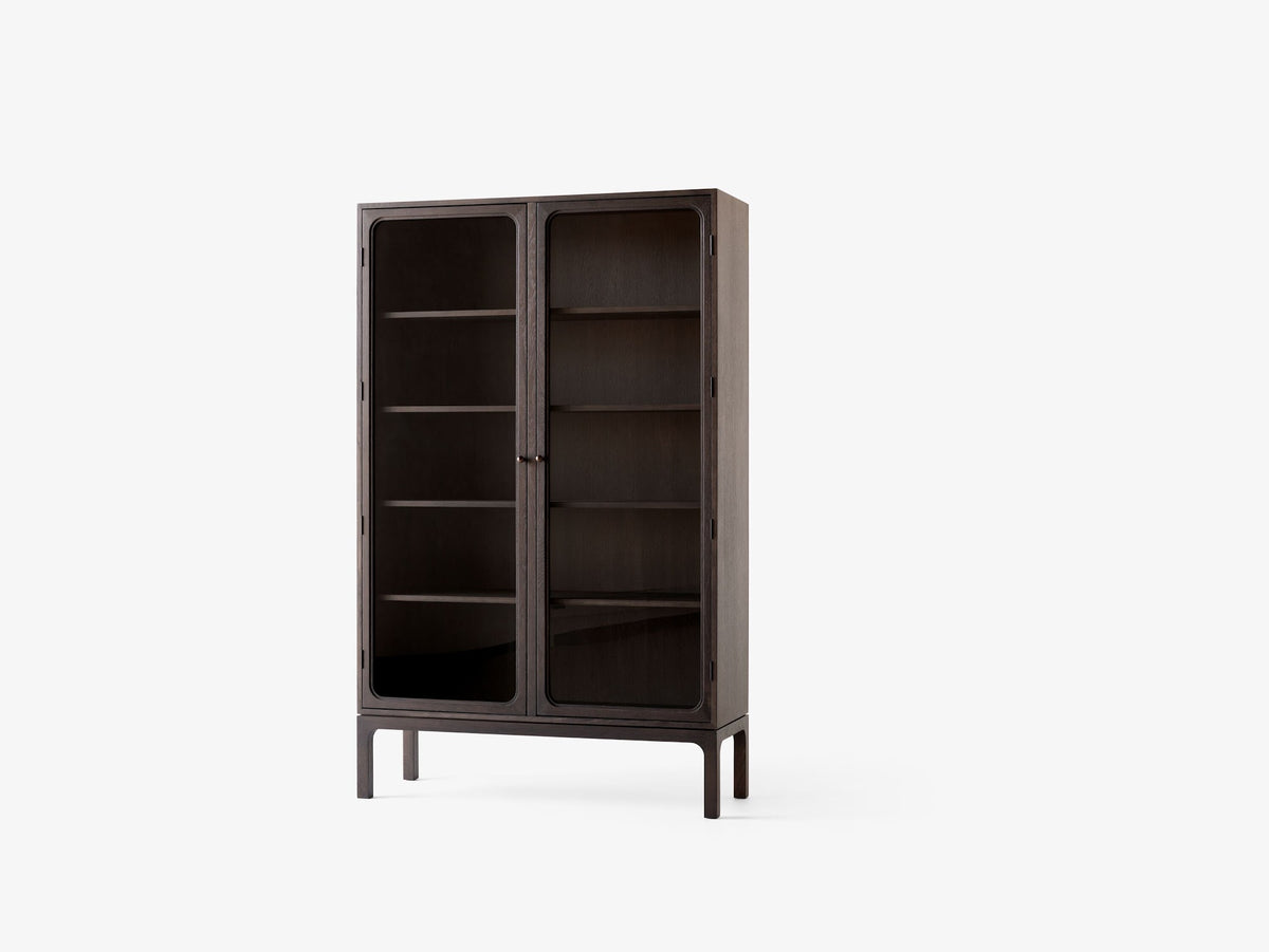 Vitrine Trace SC88 de Space Copenhagen - &amp;Tradition-Chêne teinté foncé-The Woods Gallery