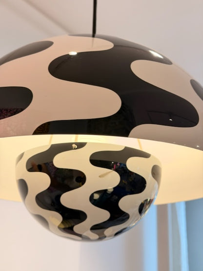 Small Flowerpot VP1 pendant light by Verner Panton - &amp;amp;Tradition