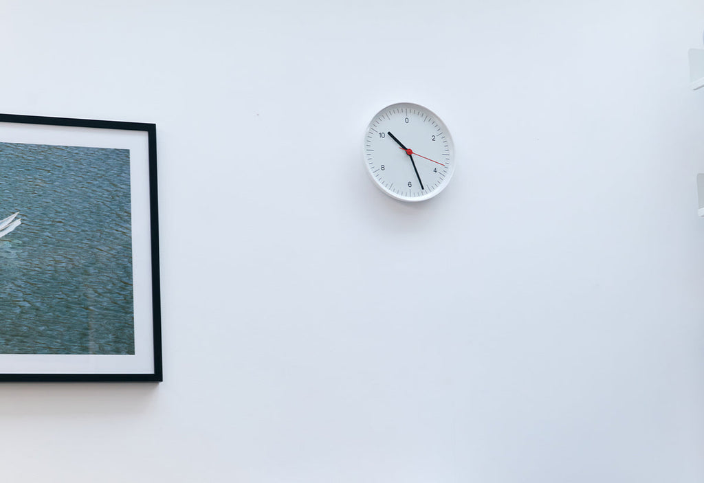 Wall Clock horloge de Jasper Morrison - Hay-Vert-The Woods Gallery