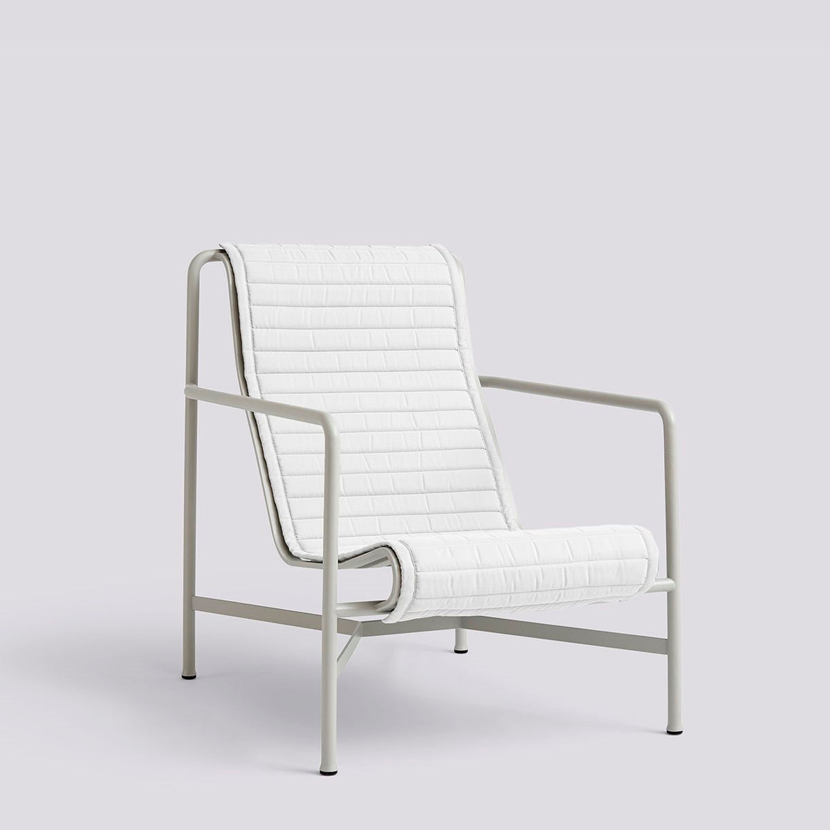 Coussin matelassé pour fauteuil lounge haut Palissade - Hay-Gris ciel-The Woods Gallery