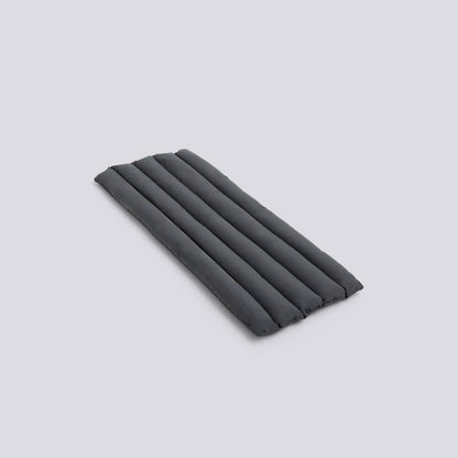 Coussin Soft Quilted pour fauteuil lounge haut Palissade - Hay-Anthracite-The Woods Gallery
