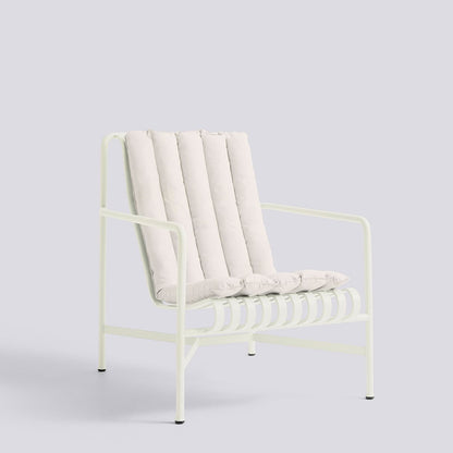 Coussin Soft Quilted pour fauteuil lounge haut Palissade - Hay-Blanc crème-The Woods Gallery