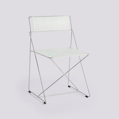 Chaise X-Line piètement galvanisé à chaud de Niels Jørgen Haugesen - Hay