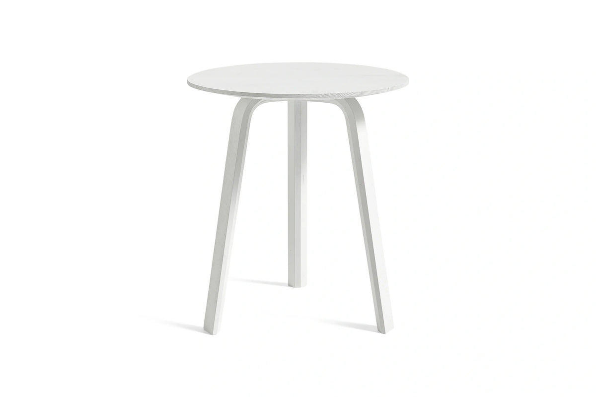Table basse Bella Ø 45 x H 49 cm en chêne laqué blanc, de trois quarts