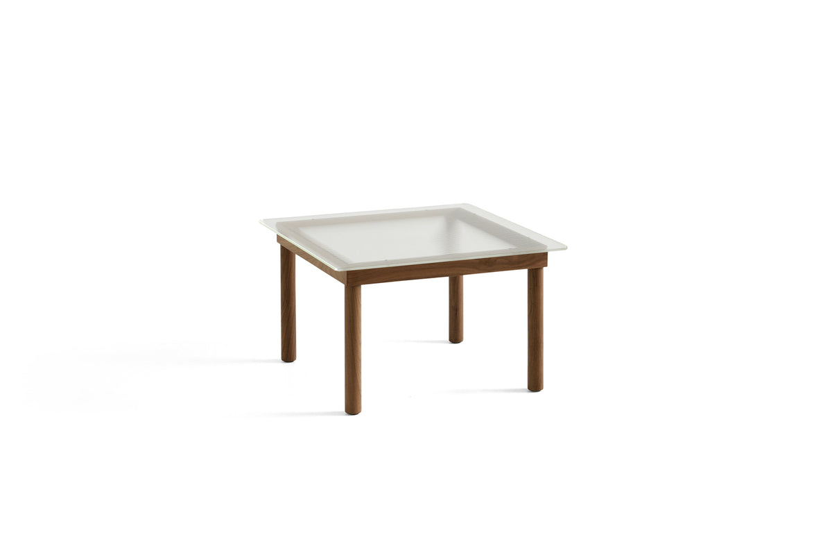 Table basse Kofi 60 x 60 cm, verre strié et piètement en noyer laqué