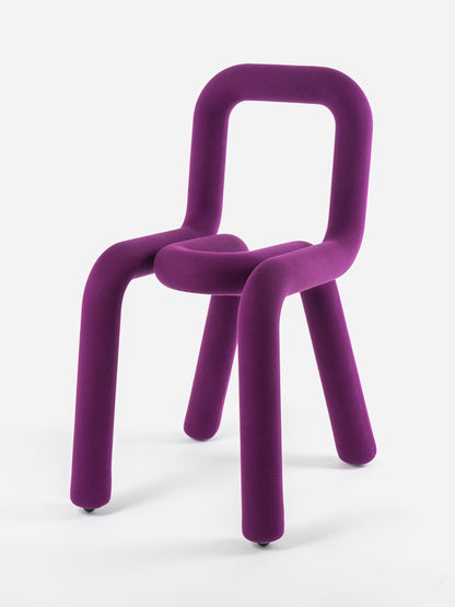 Chaise Bold de Big Game - Moustache-Violet, vue de trois quarts-The Woods Gallery