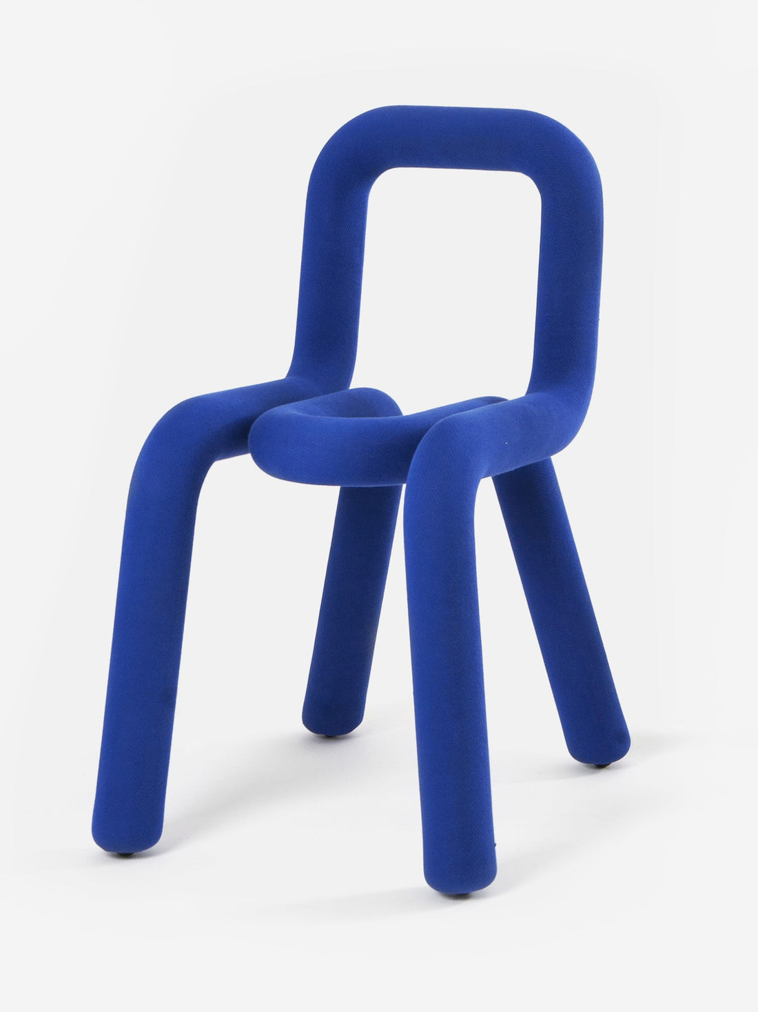 Chaise Bold de Big Game - Moustache-Bleu, vue de trois quarts-The Woods Gallery