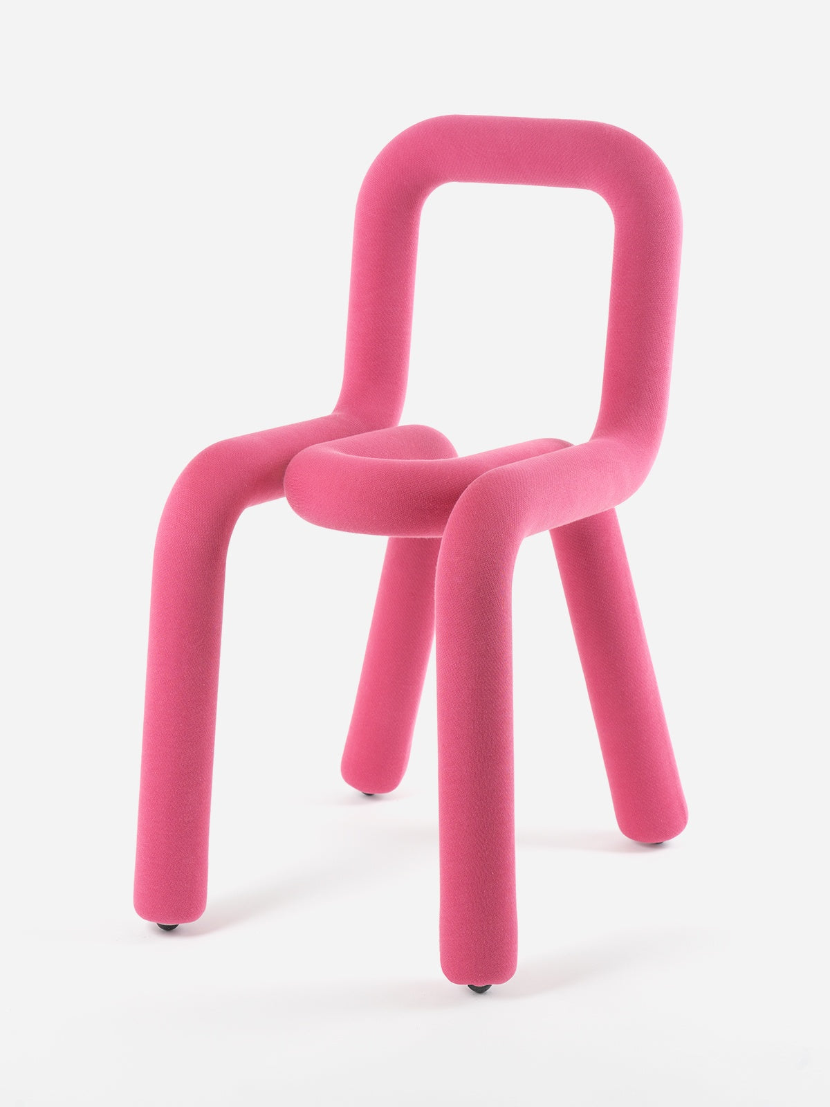 Chaise Bold de Big Game - Moustache-Rose, vue de trois quarts-The Woods Gallery