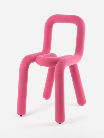 Chaise Bold de Big Game - Moustache-Rose, vue de trois quarts-The Woods Gallery